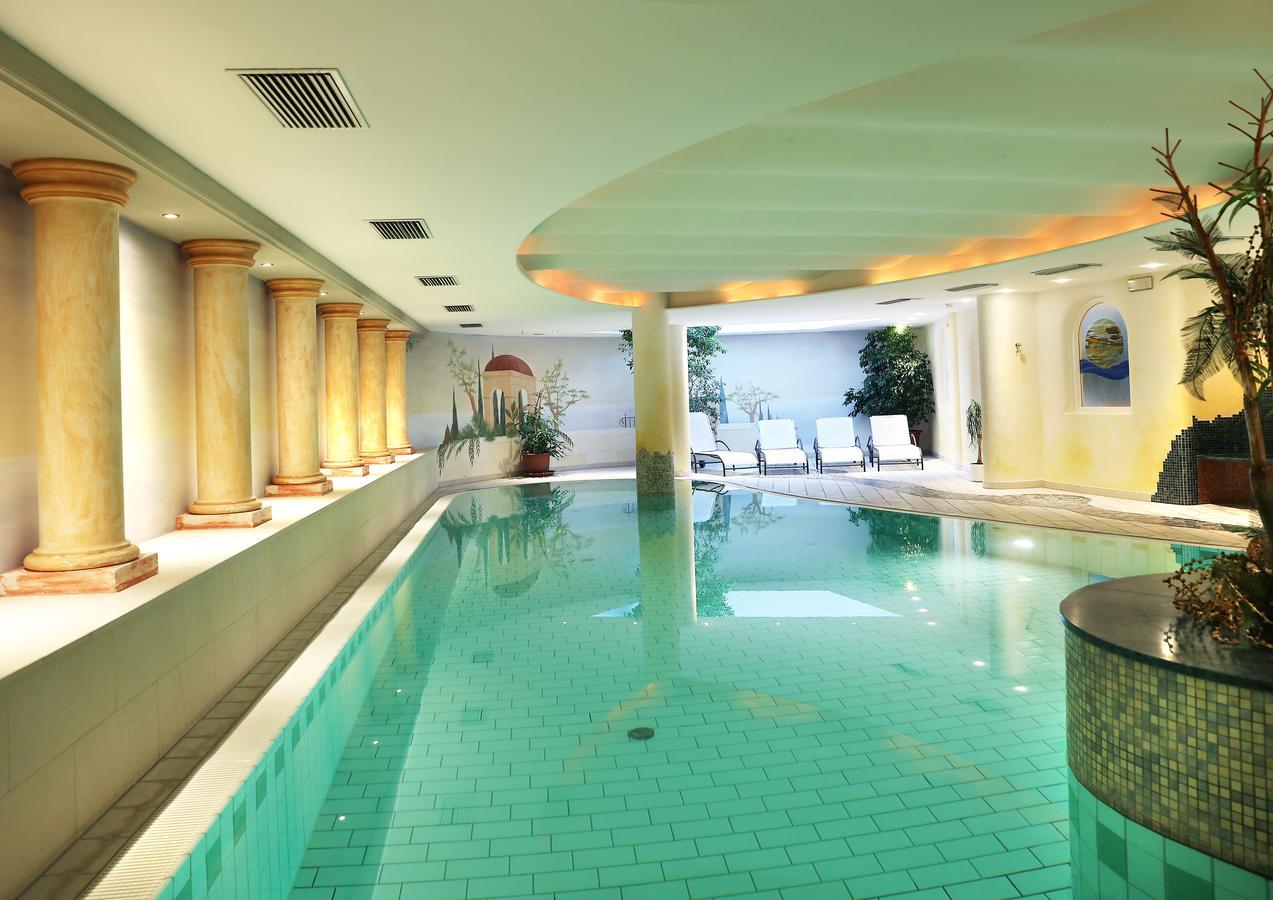 سيلاندرو Hotel Maria Theresia المظهر الخارجي الصورة